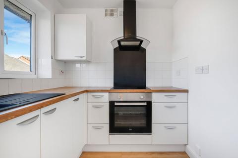 Flat 2a, 44 Foregate Street, Astwood Bank, Redditch, B96 6AJ