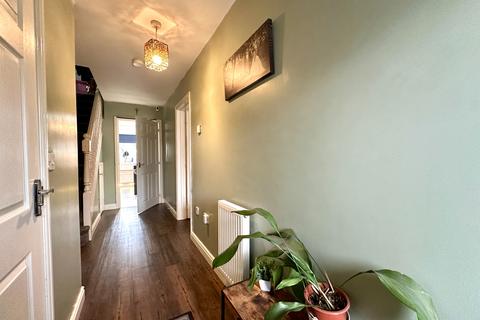 4 bedroom semi-detached house for sale, Stafford Road, Wednesbury WS10