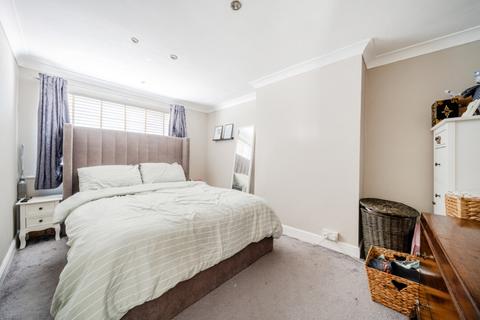 46 Spring Bank, Grimsby, DN34 4DB
