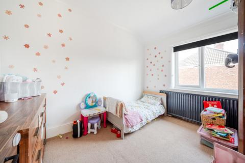 46 Spring Bank, Grimsby, DN34 4DB