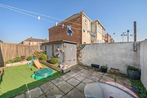 46 Spring Bank, Grimsby, DN34 4DB