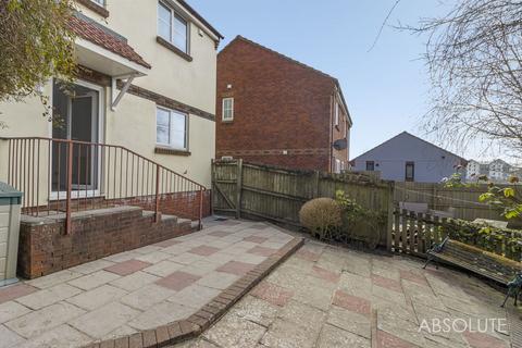 18 Cayman Close, Torquay, TQ2 7GE