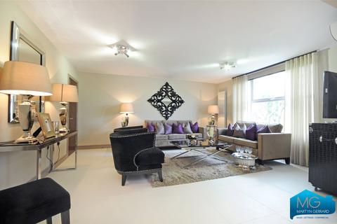 St. Johns Wood Park, St Johns Wood, London, NW8
