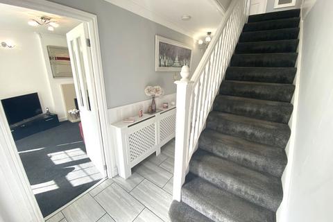 4 bedroom detached house for sale, 65 Highfield Drive, Royton, Oldham, OL2 6AF