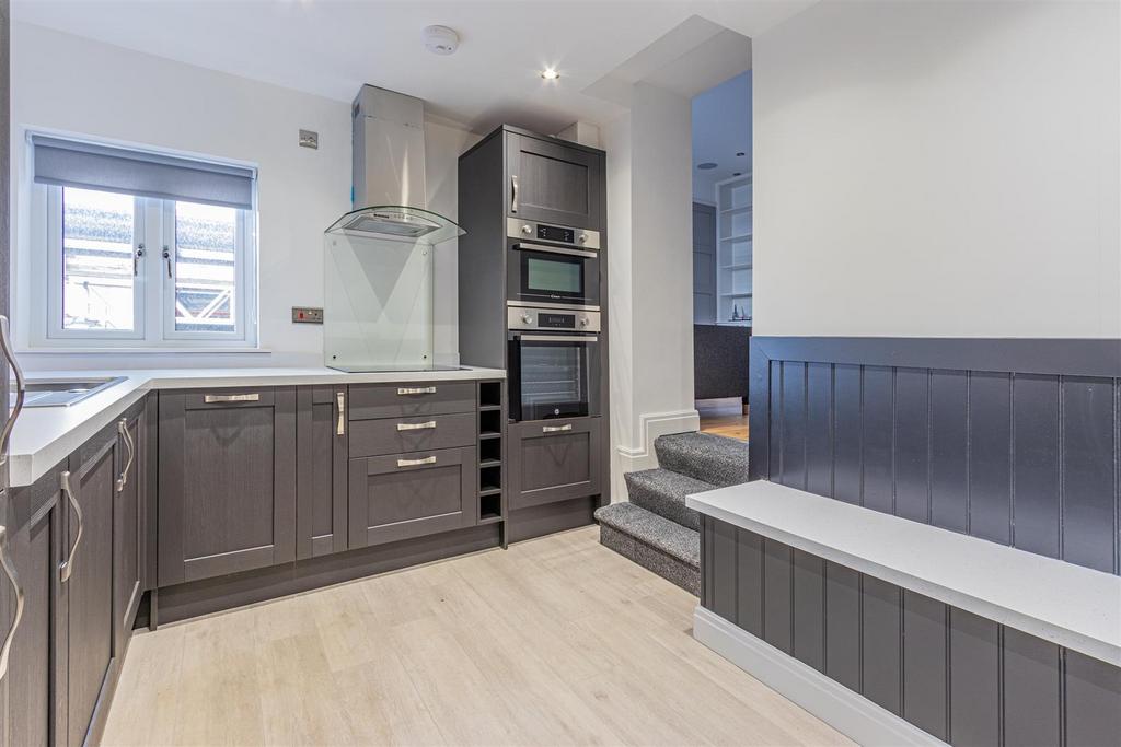 Romilly Road 93 B-7.jpg