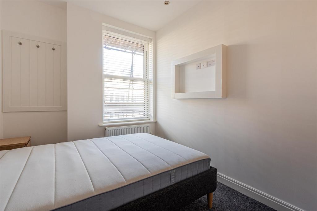 Romilly Road 93 B-3.jpg