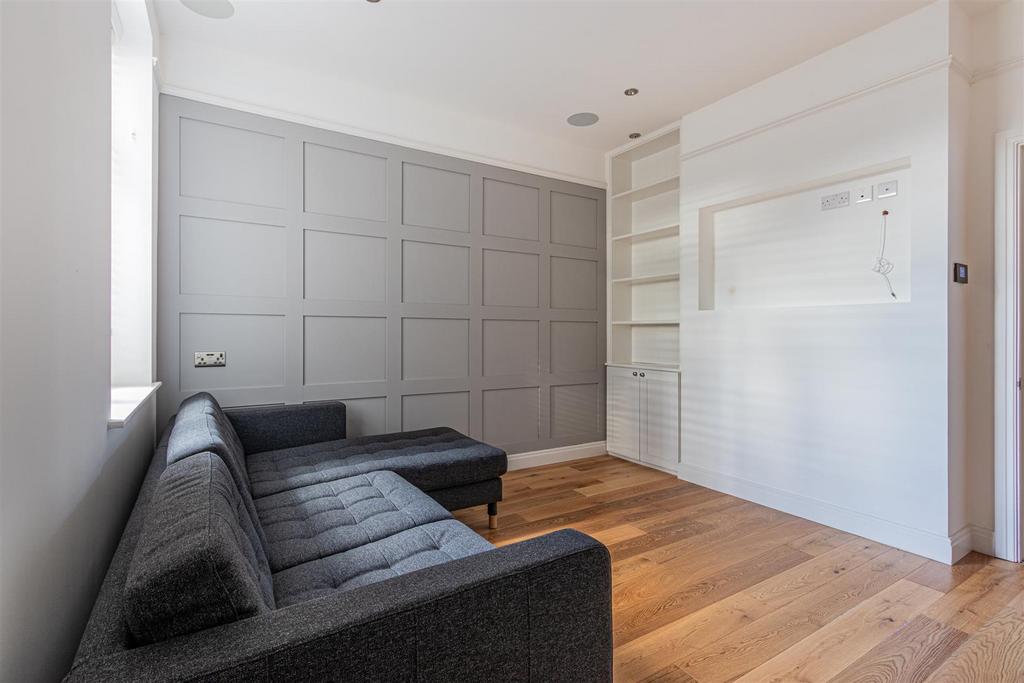 Romilly Road 93 B-6.jpg