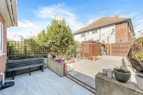 1 Nova Mews, Sutton, SM3 9HY