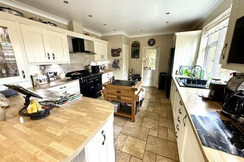 6 bedroom semi-detached house for sale, Park Road, Hartlepool.