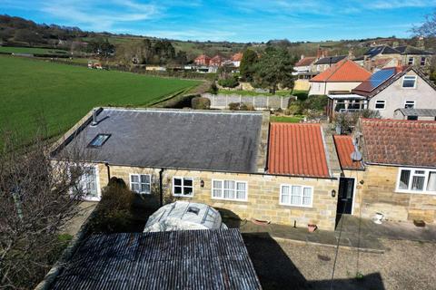 4 bedroom cottage for sale, Chestnut Cottage & The Stables, Fylingthorpe