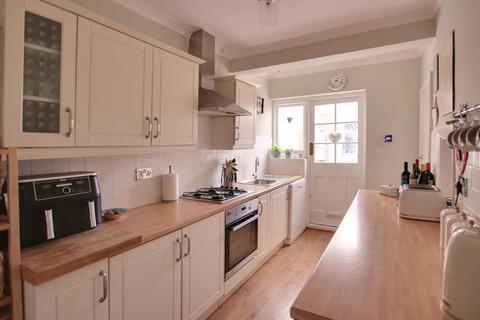 16 Elmgrove Road, Croydon, CR0 7DQ
