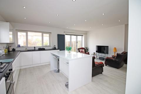 2 bedroom bungalow for sale, Whiteholme Drive,  Poulton-le-Fylde, FY6