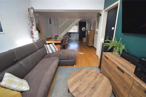 6 Buzzard Road, Luton, LU4 0UF