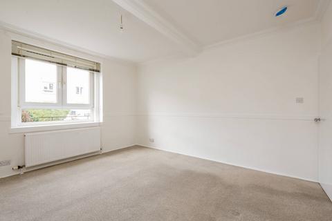 3/2 Clearburn Road, Edinburgh, EH16 5EZ