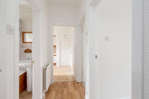 3/2 Clearburn Road, Edinburgh, EH16 5EZ