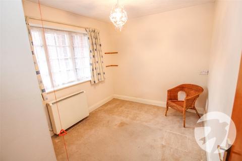2 bedroom flat for sale, Footscray Road, London, SE9