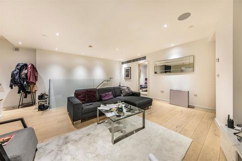 undefined, Lovat Lane, London EC3R