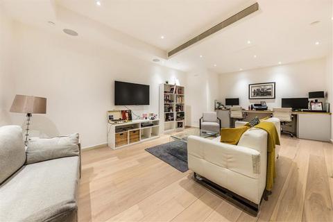 undefined, Lovat Lane, London EC3R