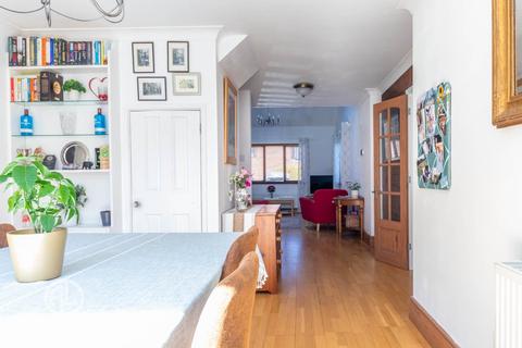 71 Blackmore, Letchworth Garden City, SG6 2SZ