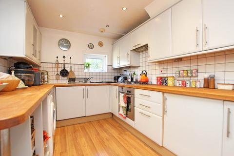 3 bedroom terraced house for sale, Willingdon Road, Eastbourne, BN21 1TW