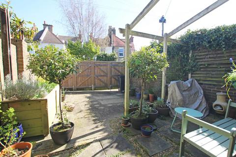 3 bedroom terraced house for sale, Willingdon Road, Eastbourne, BN21 1TW