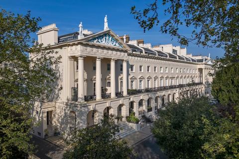 7 bedroom terraced house for sale, Hanover Terrace, Regent's Park, London, NW1