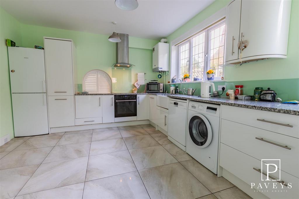 Kitchen breakfast room