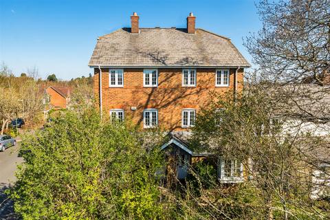 4 bedroom terraced house for sale, Longmoor Court, Fleet GU51