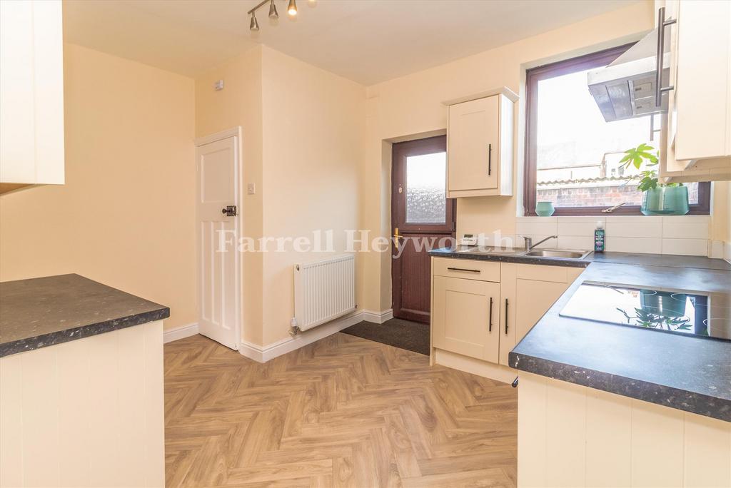 Kitchen image 2