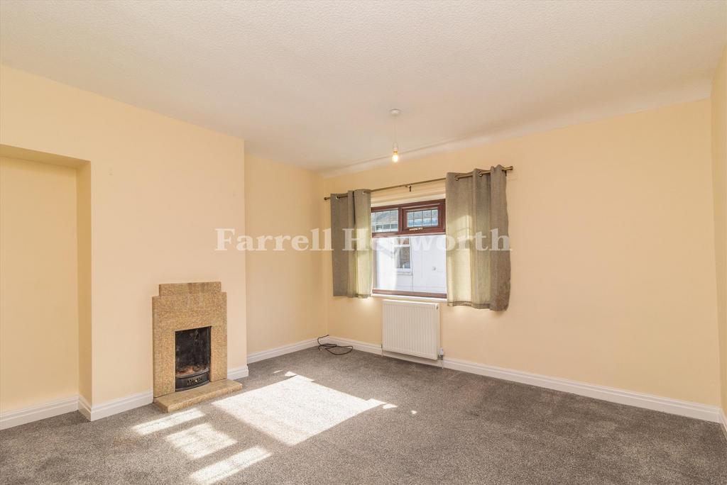 Bedroom 1 image 2