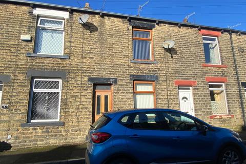 6 Union Street, Lees, Oldham, OL4 4NE