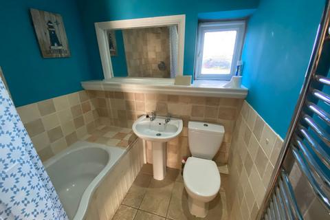 6 Union Street, Lees, Oldham, OL4 4NE