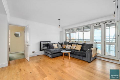 2 bedroom apartment for sale, Butts Road, Southwick