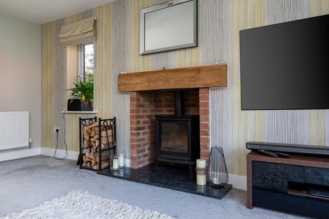 4 bedroom detached house for sale, Berry Close, Copthorne, Crawley, West Sussex, RH10