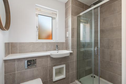 1 Berry Close, Copthorne, Crawley, RH10 3FQ