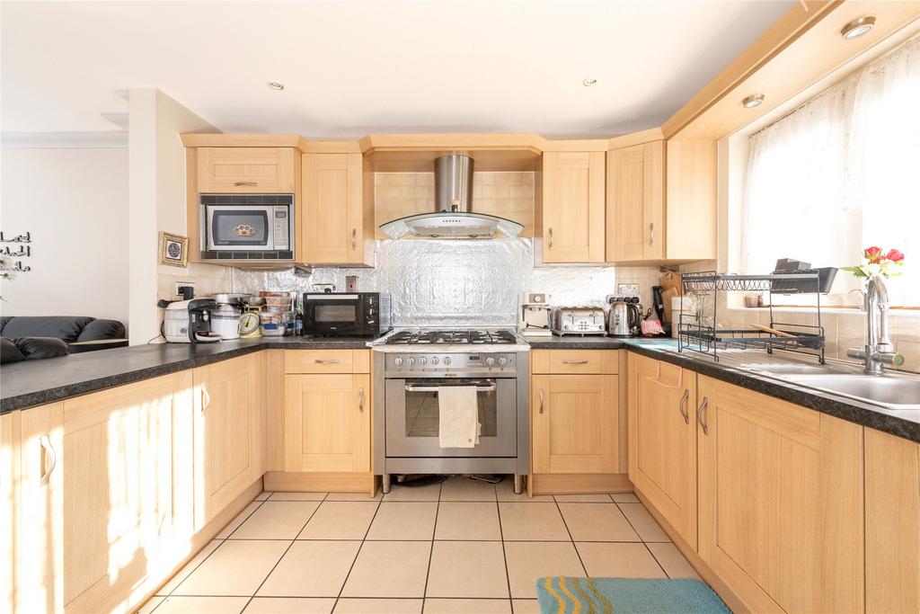Kitchen/Breakfast Rm