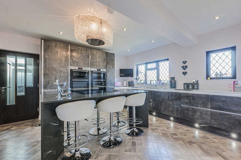 1 The Willows, Southend-on-sea, SS1 3SH