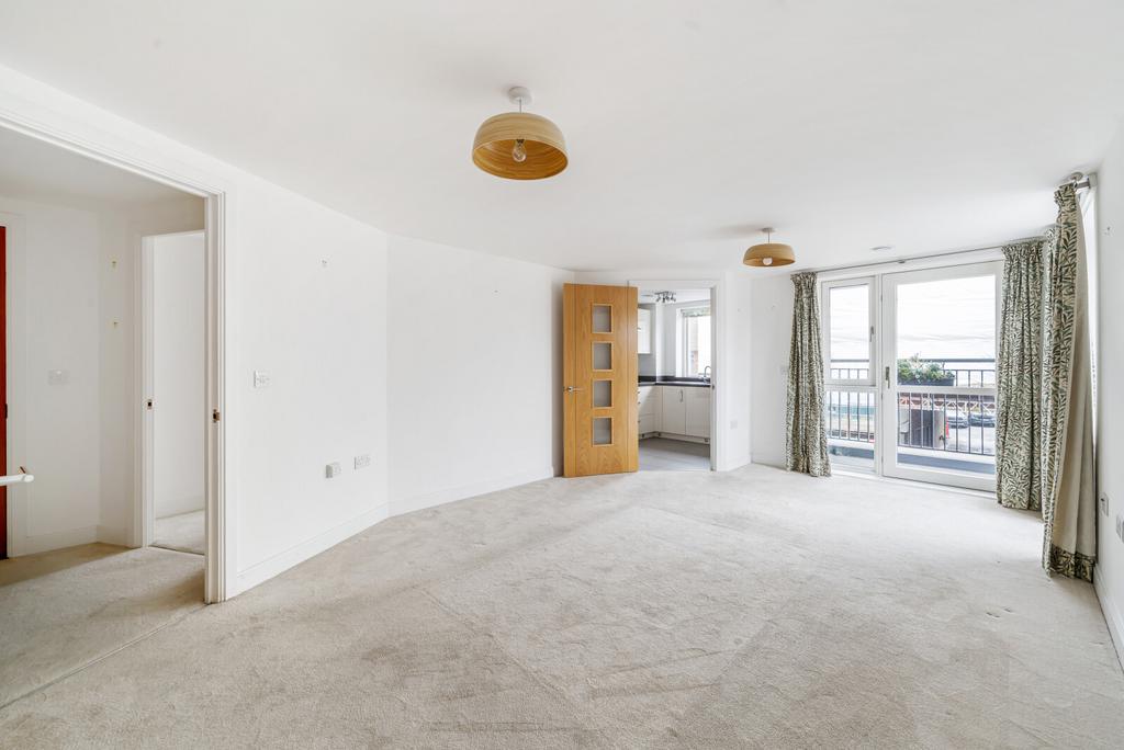 Sitting/Dining Room