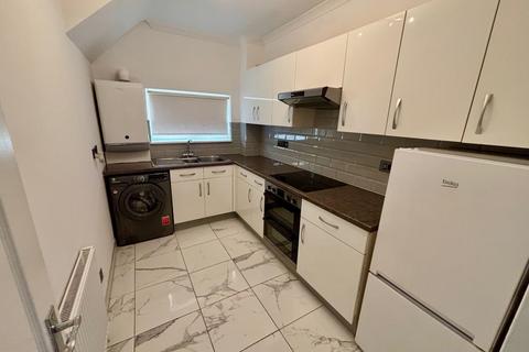 Flat 1, Abbey Lodge Gresham Road, Staines-upon-thames, TW18 2AE