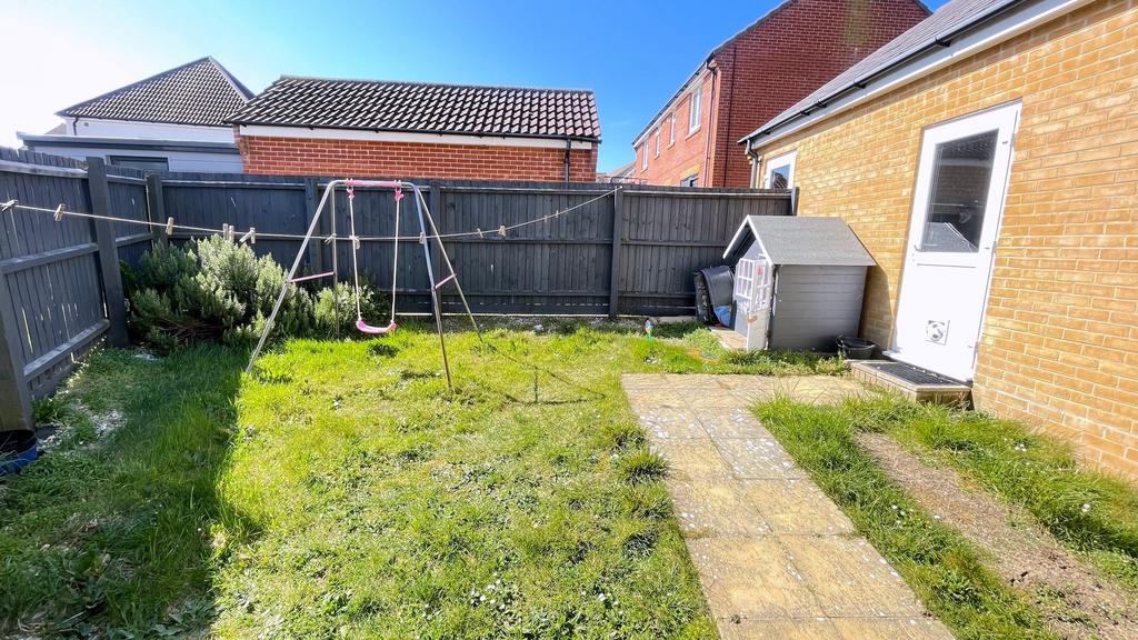 Garden &amp; Rear Of Garage