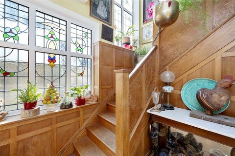17 Dover Road, Worthing, BN11 5NR