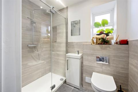 17 Dover Road, Worthing, BN11 5NR