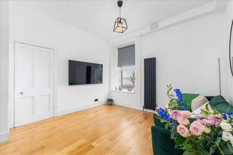 5/6 Lower Granton Road, Edinburgh, EH5 3RX