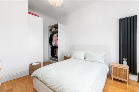 5/6 Lower Granton Road, Edinburgh, EH5 3RX