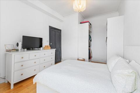 5/6 Lower Granton Road, Edinburgh, EH5 3RX
