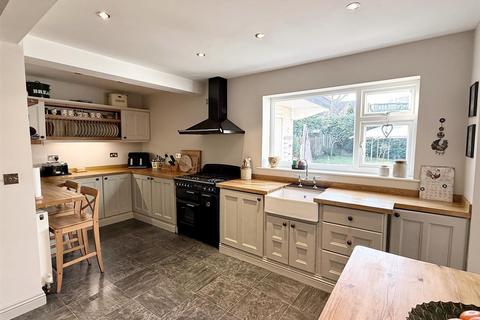 3 bedroom semi-detached house for sale, Clarence Gardens, Four Oaks, Sutton Coldfield