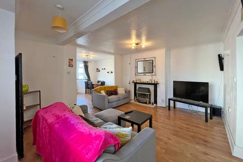 8 Crowther Grove, Wolverhampton, WV6 0JE