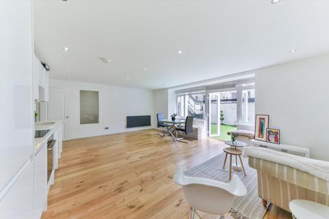 2 bedroom flat for sale, Buckland Crescent, Belsize Park, London, NW3