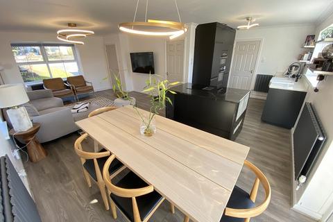 4 bedroom detached house to rent, Three Ships Court, Mumbles, Swansea