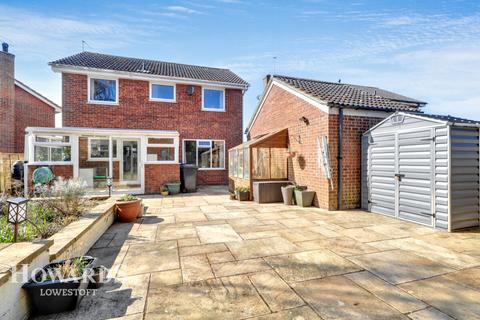 4 bedroom detached house for sale, Ninfield Close, Carlton Colville